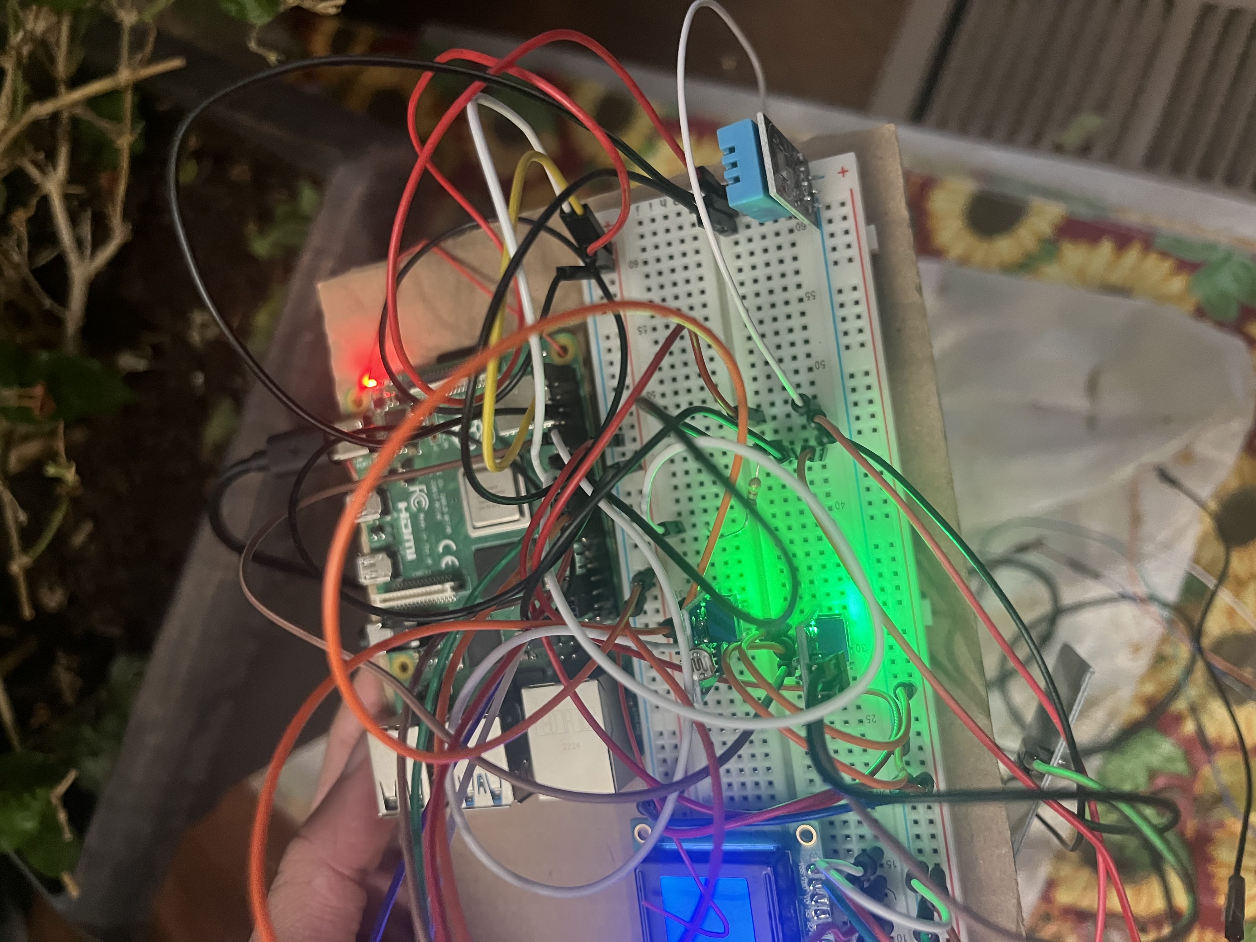 Greenhouse IoT Monitoring System